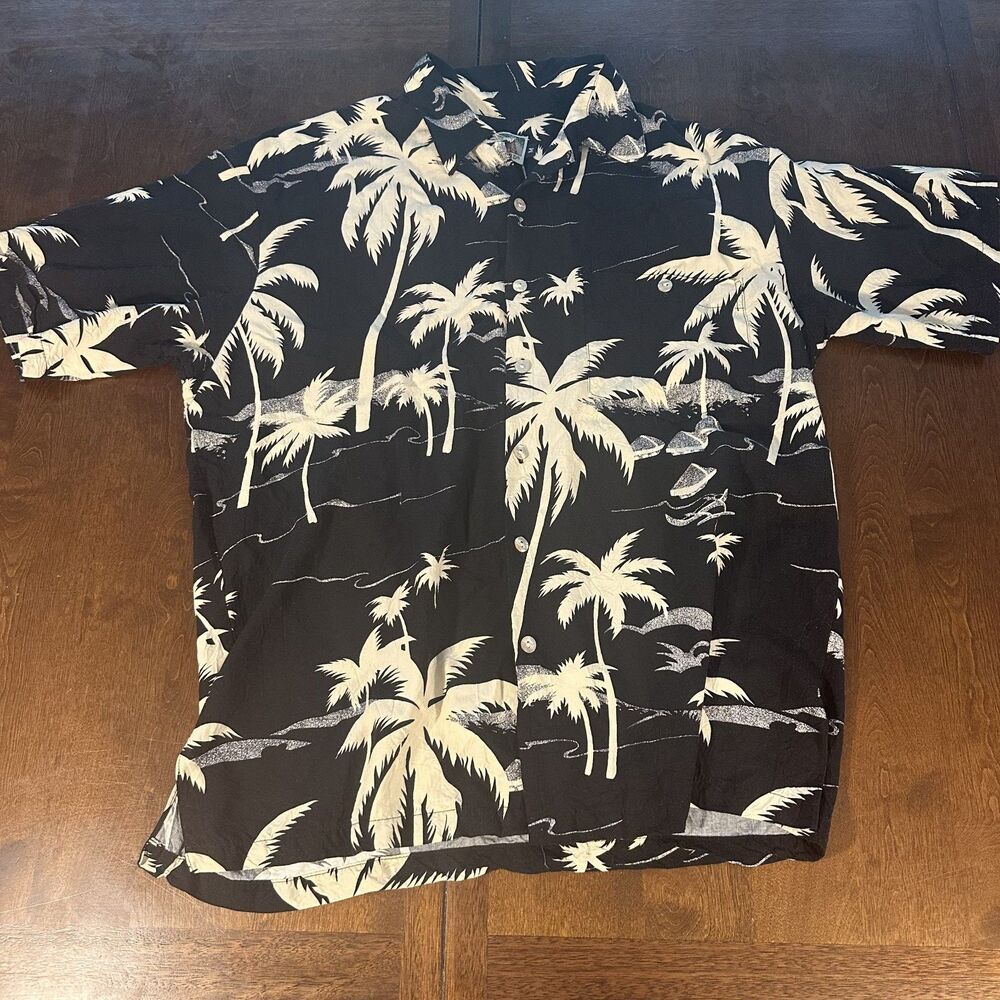 Tori Richard Honolulu Hawaii Shirt Men's Black Floral Button Up Size M. Made USA